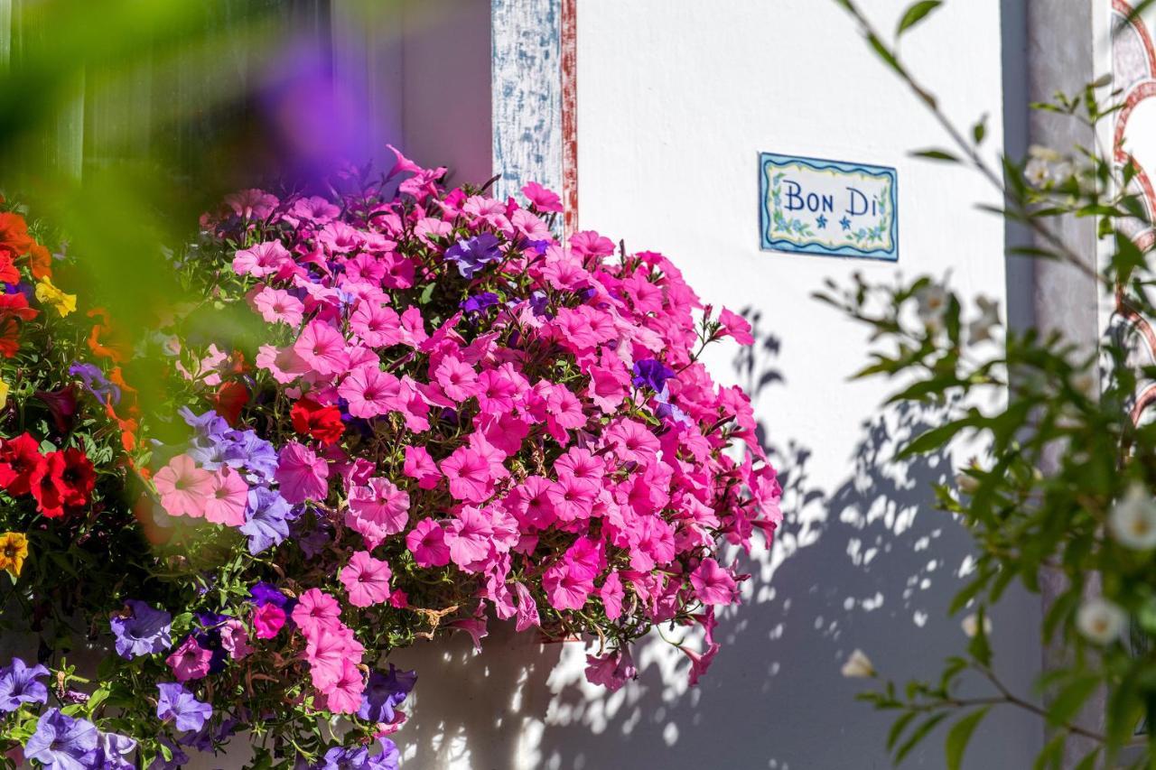 Bed and Breakfast Garni Bondi Wolkenstein in Gröden Exterior foto